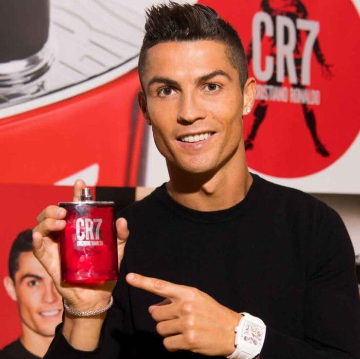 Perfume CR7 de Cristiano Ronaldo hombre edt 100ml 3 Perfume CR7 de Cristiano Ronaldo hombre edt 100ml - Imagen 3